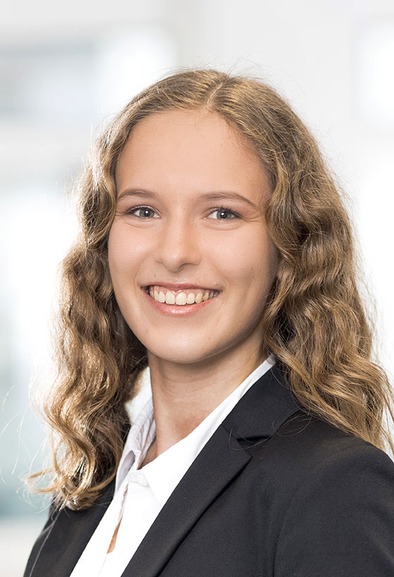 Julia Breuer