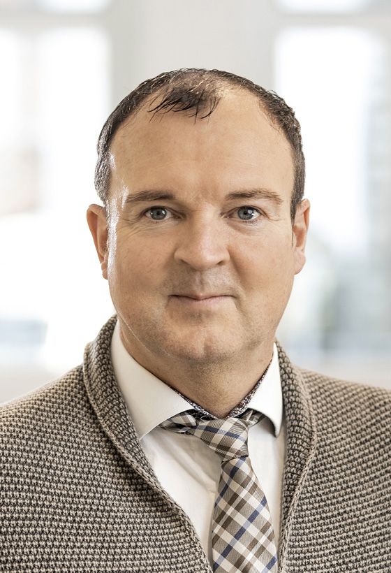 DIPL.-ING. ARCHITEKT CARSTEN ELSENBROICH